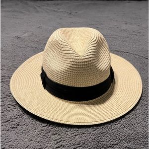 Solar escape Tan Sun hat